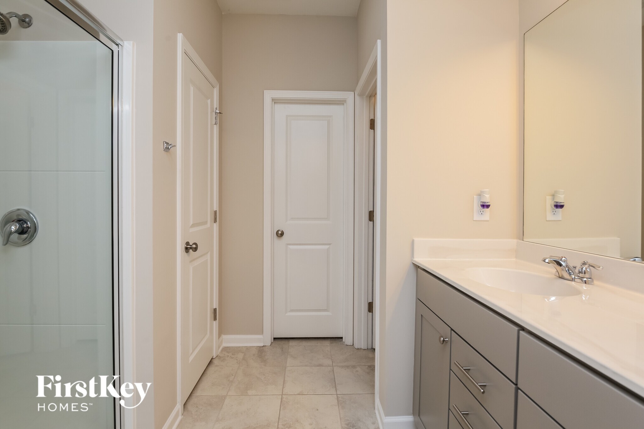 Building Photo - 6040 Wheeler Ridge Rd