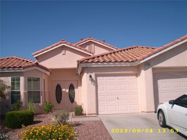 Building Photo - 8788 Rio Grande Falls Ave