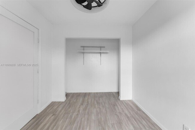 Building Photo - 12820 SW 43rd Dr