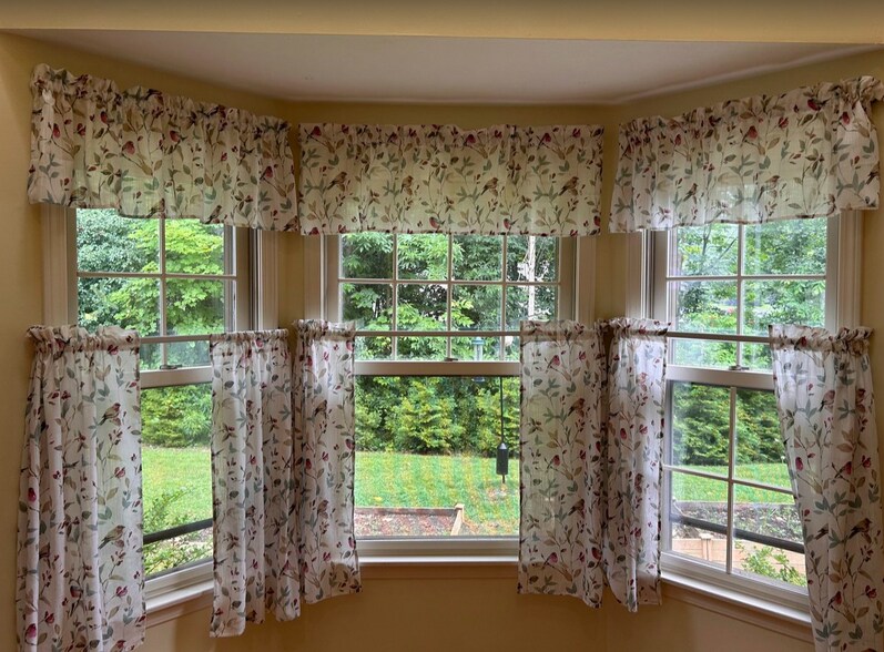 Dining Area Windows - 3114 Burrwood Dr