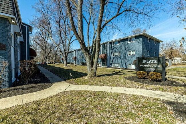 Building Photo - 239 N 12th St