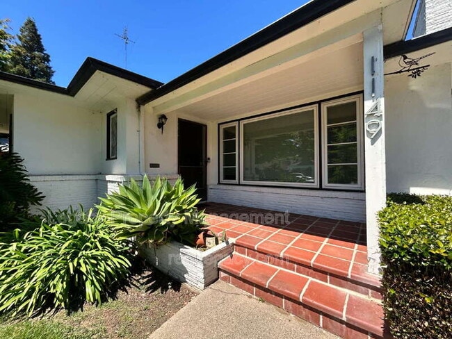 Building Photo - 1149 8th Ave