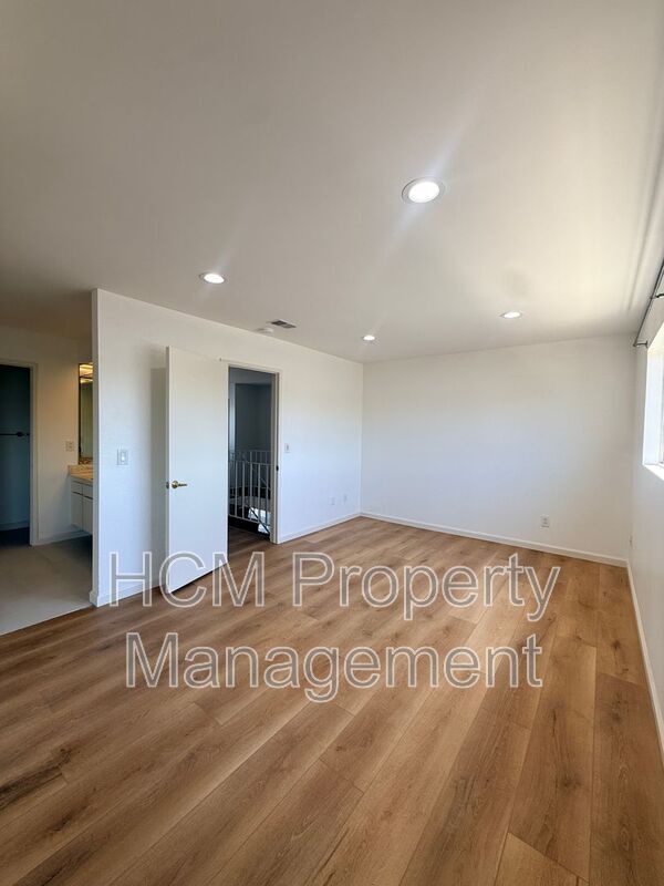 Building Photo - 23709 Maidstone Pl