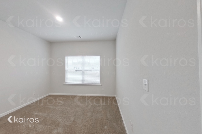 Building Photo - 3559 Bridgewood Dr