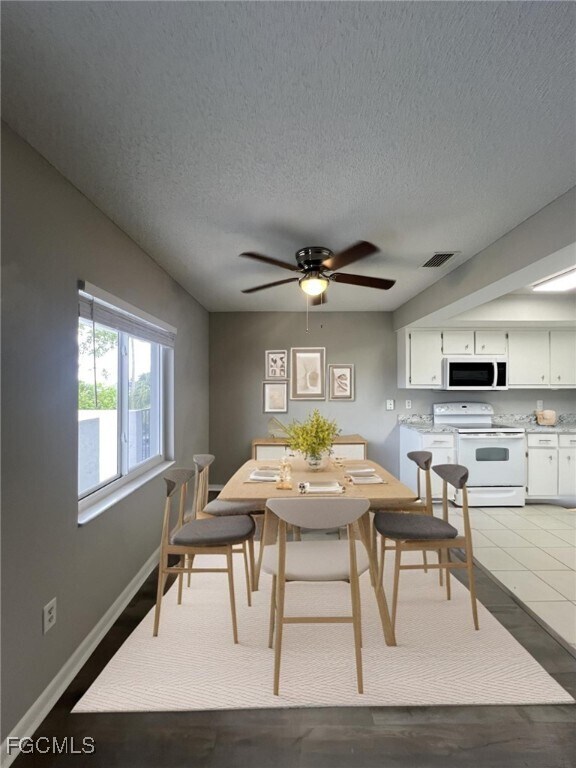 Building Photo - 639 SE 13th Ave