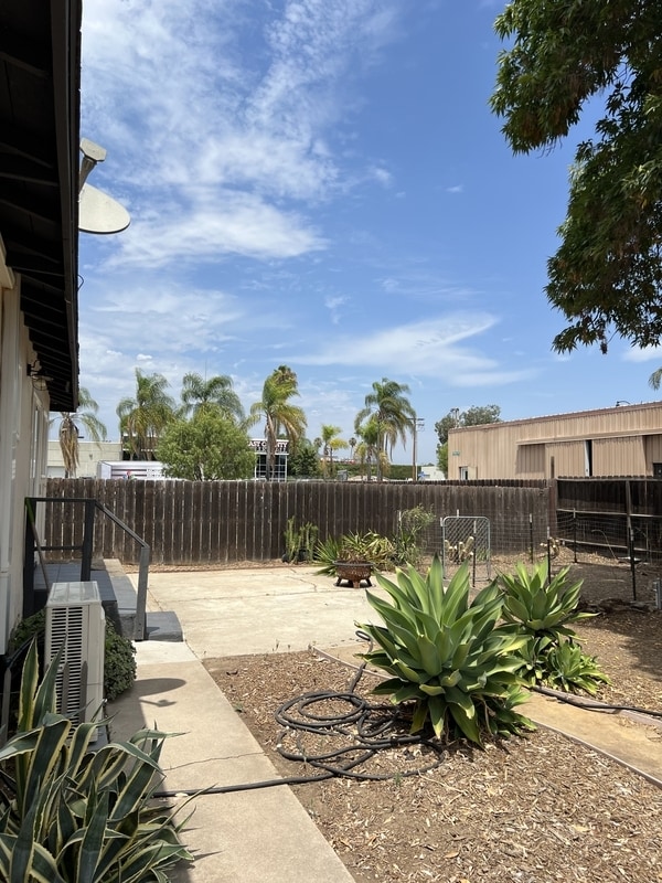 Building Photo - 8557 Paseo Dr