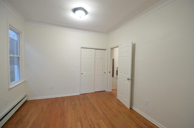 Building Photo - 241 Randolph Ave