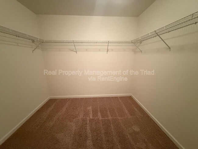 Building Photo - 1907 Northrop Dr