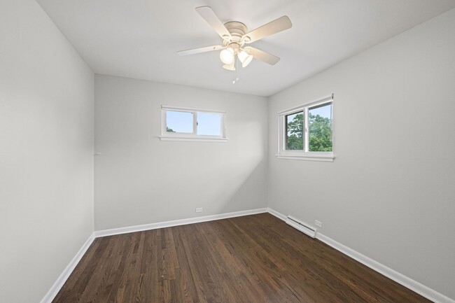 Building Photo - 230 Greenfield Dr
