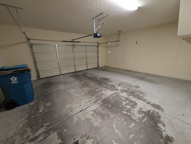 Building Photo - 11908 Orense Dr