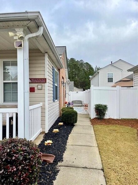Building Photo - 830 Windcroft Cir NW