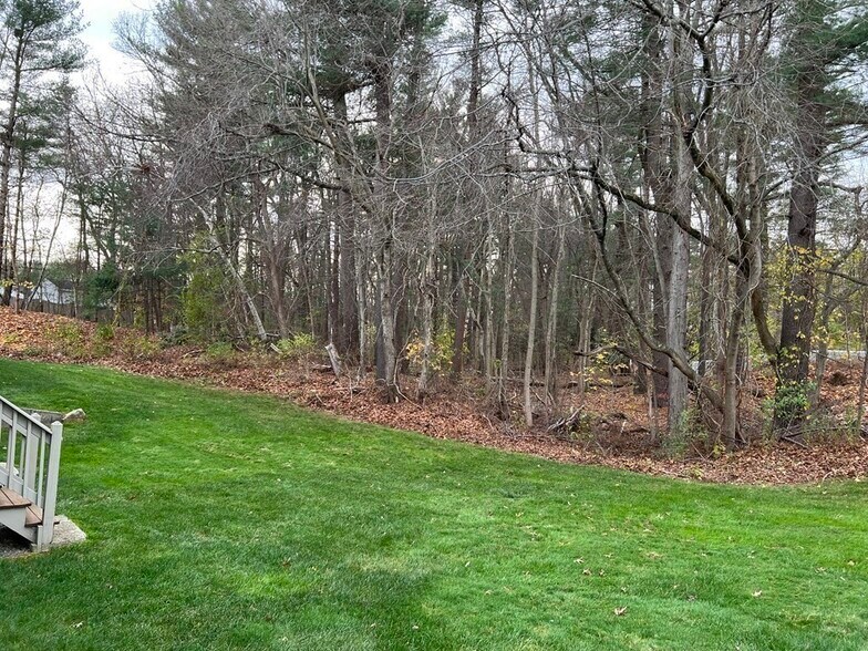 Building Photo - 16 Montvale Ave