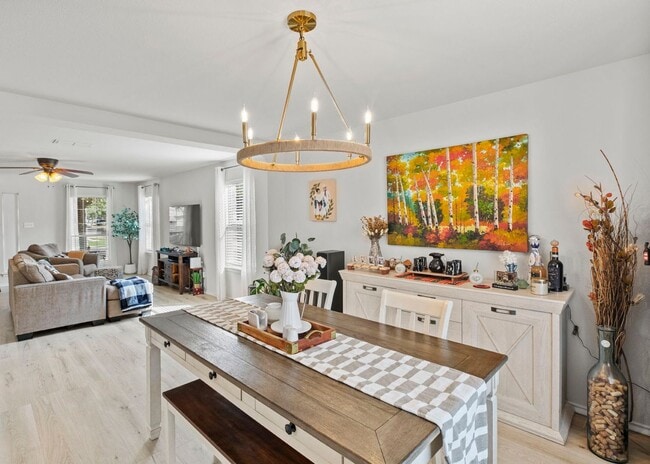 Building Photo - Charming 3-Bedroom Home in a Convenient Lo...