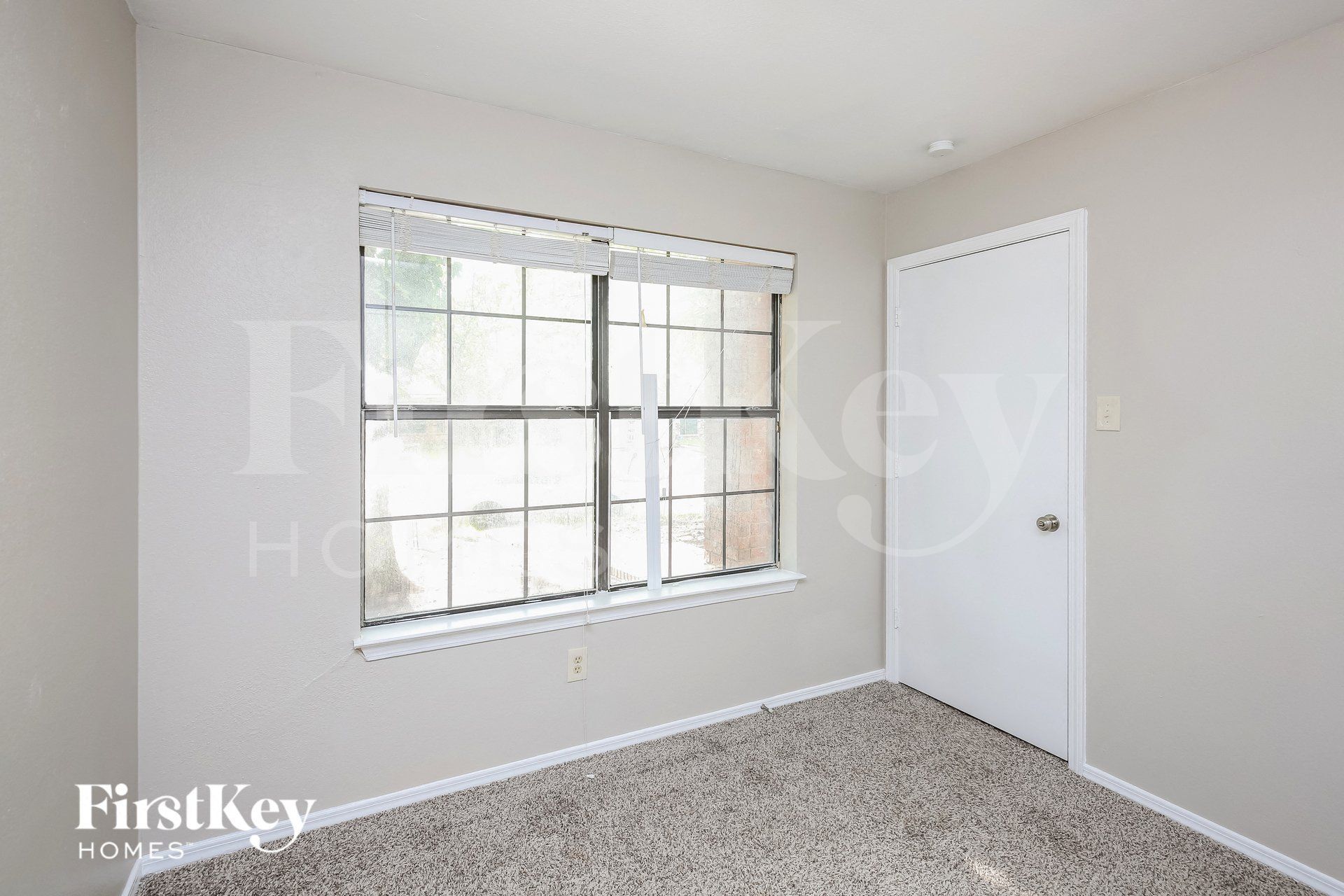 Building Photo - 6216 Fairlane Dr