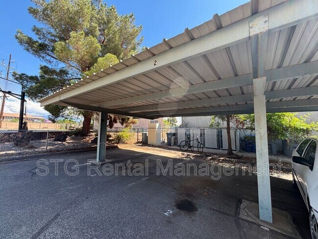 Building Photo - 425 E 1050 S