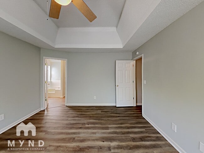 Building Photo - 2369 Sapphire Ct