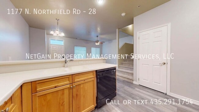 Building Photo - 1177 N Northfield Rd