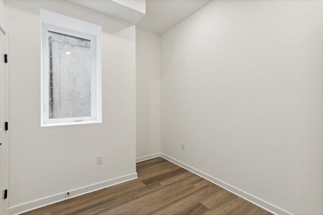 Building Photo - 1514 Master St