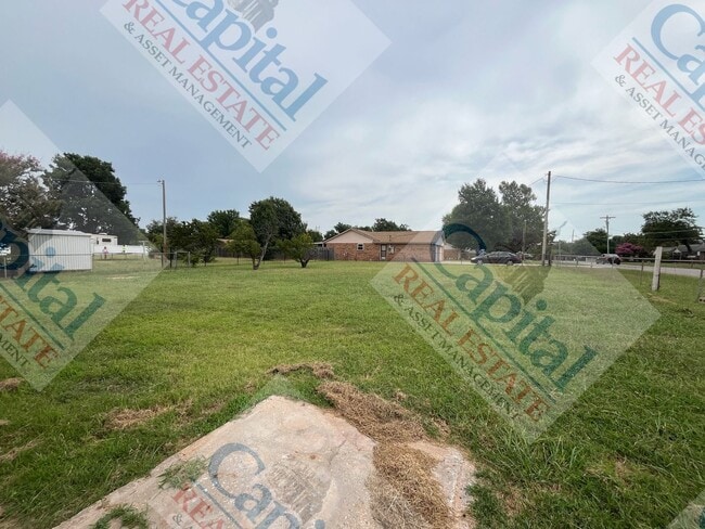 Building Photo - Charming 2 Bedroom w/ Move in Special
