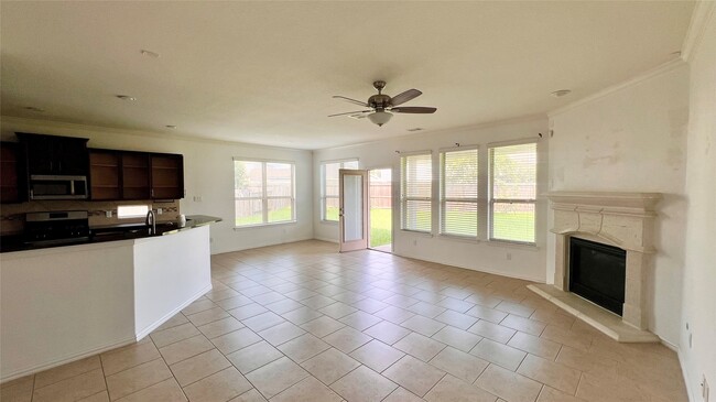 Building Photo - 10831 Wall Fern Way