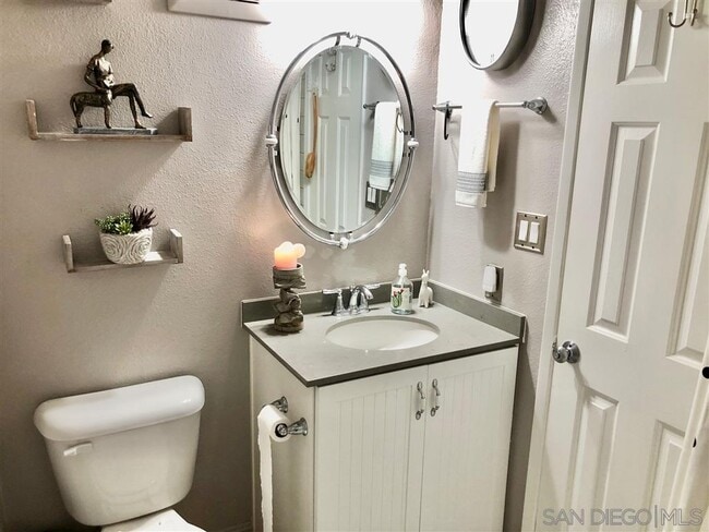 Building Photo - 7545 Charmant Dr