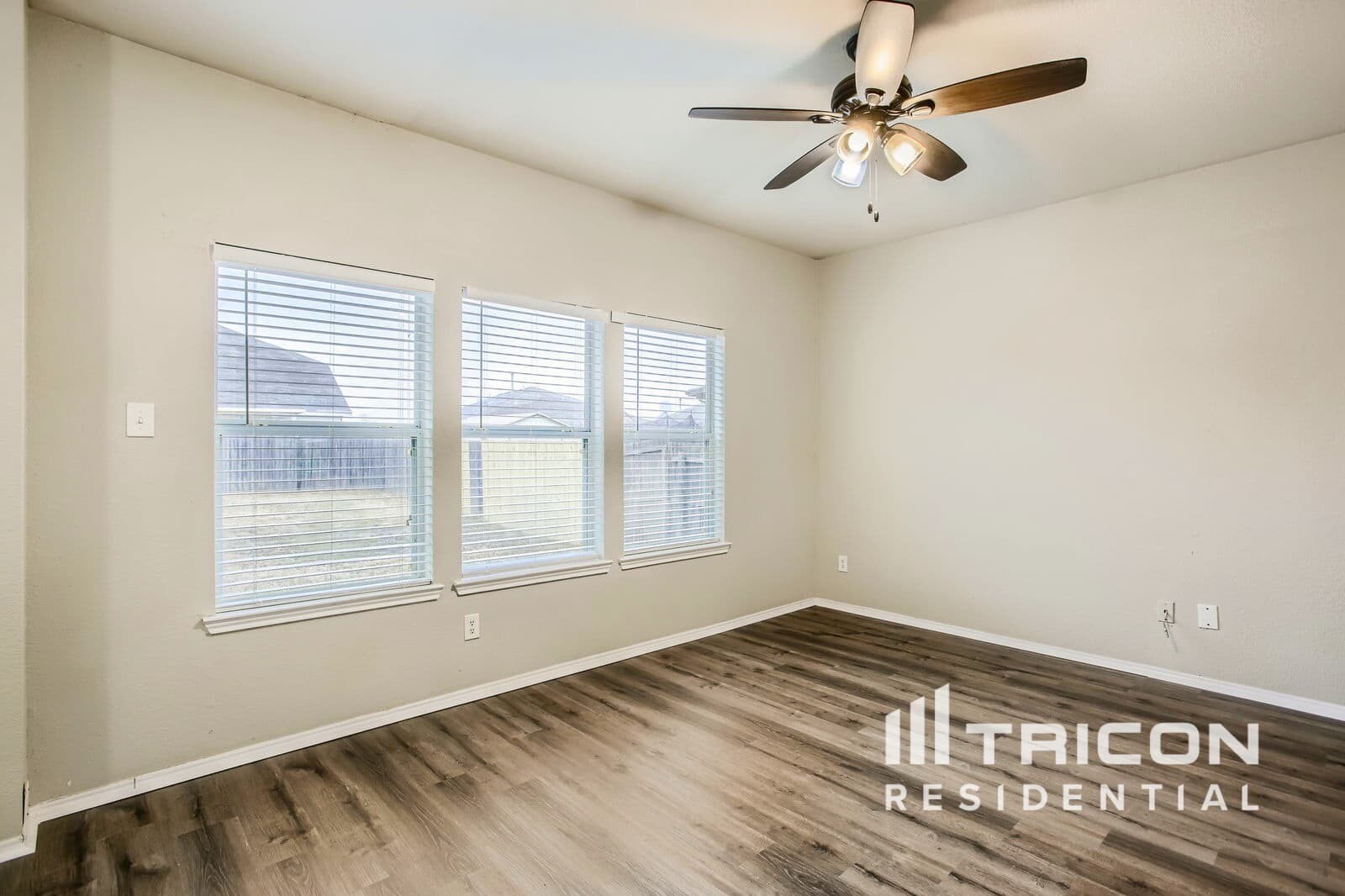 Building Photo - 2021 Cone Flower Dr