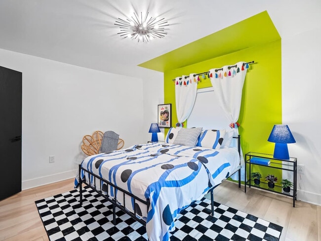 Building Photo - 25 N Rose Blvd