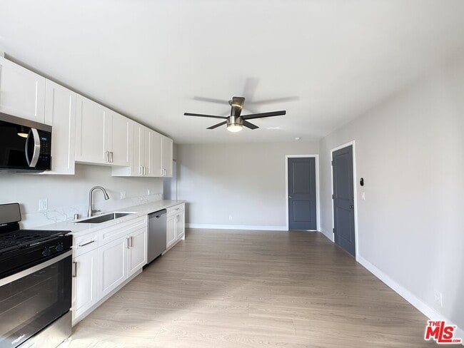 Building Photo - 1505 Cochran Ave