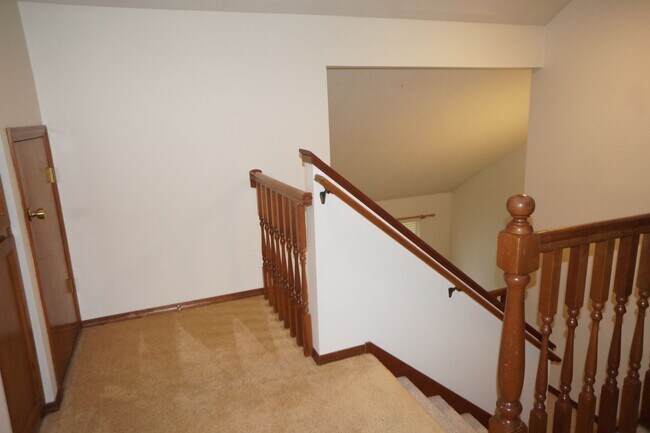 Building Photo - Lake Oswego South Shore Side Traditional