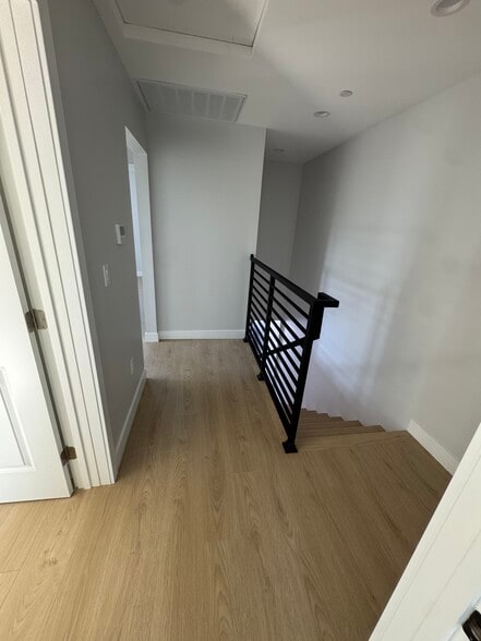 Building Photo - 8530 Penfield Ave