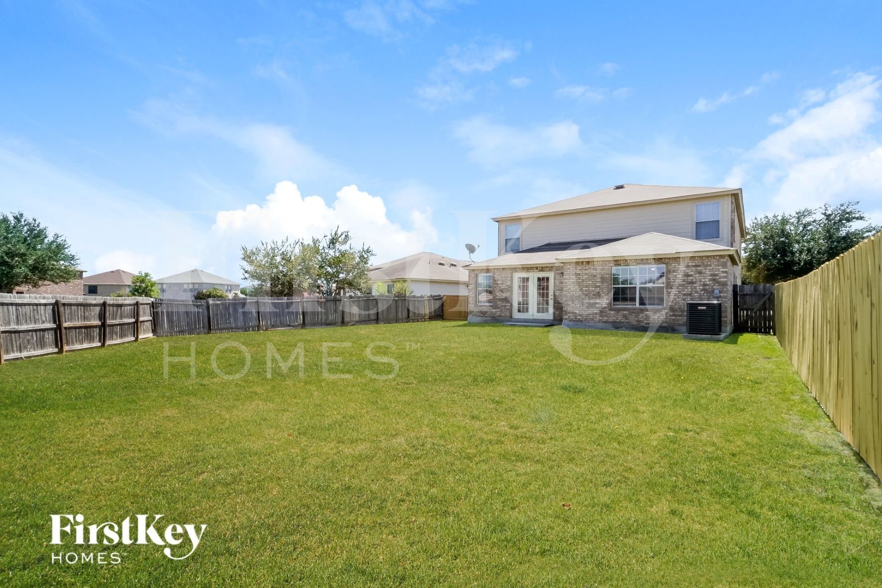 Building Photo - 4911 Viking Coral