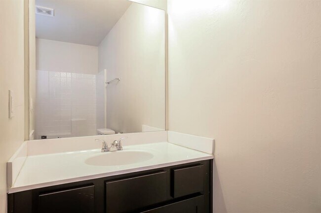 Building Photo - 10748 SW 23rd Pl