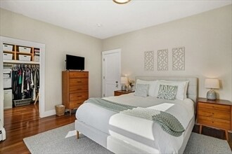 Building Photo - 596 E 2nd St