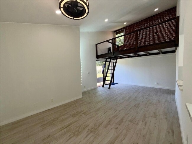 Building Photo - 1089 NW 13th St