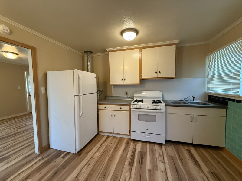 Building Photo - 4041 E Whitney Ln