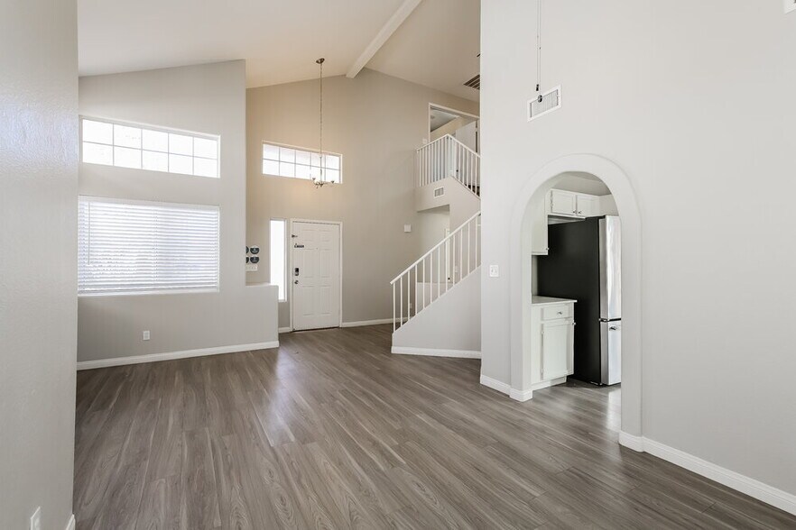 Building Photo - 5301 White Coyote Pl
