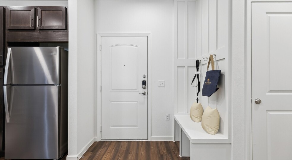 Primary Photo - Wildwood Luxury Urban Homes
