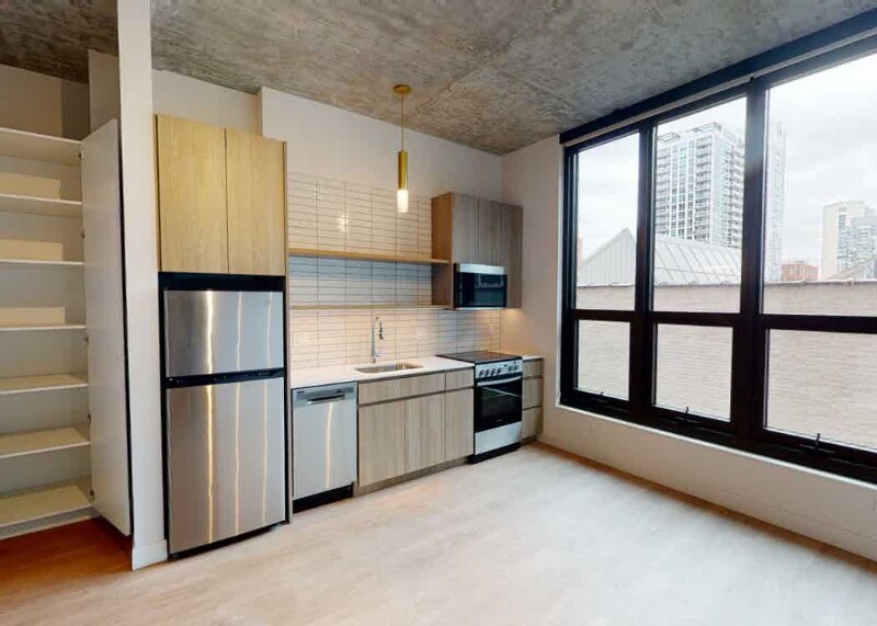 Primary Photo - 808 N Wells St