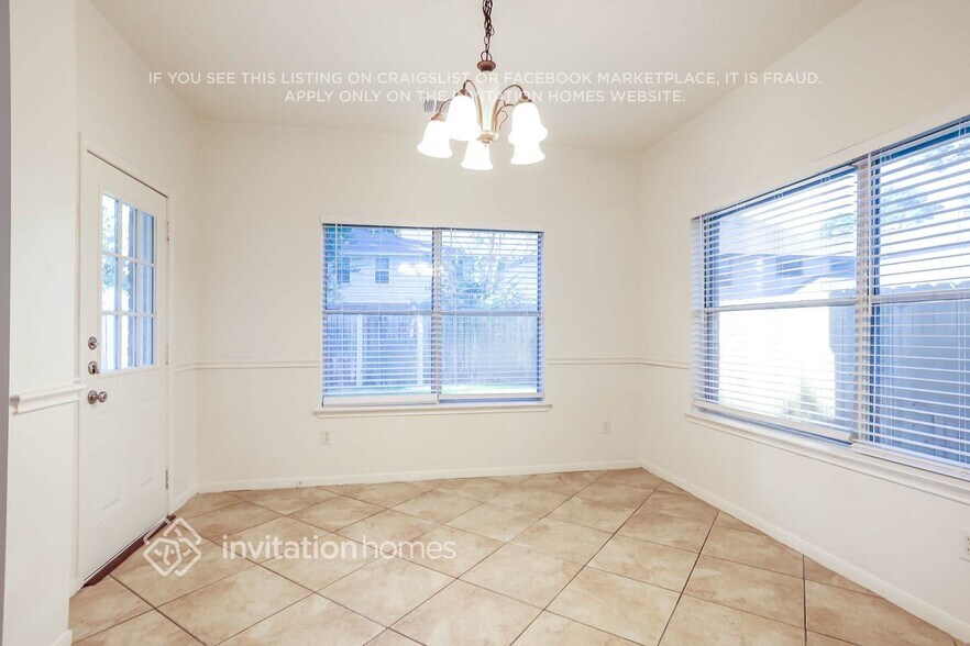 Building Photo - 8618 Discus Dr