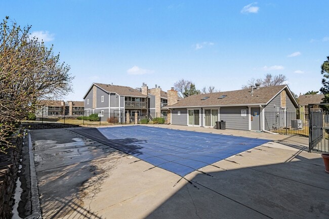 Building Photo - 3474 S Eagle St