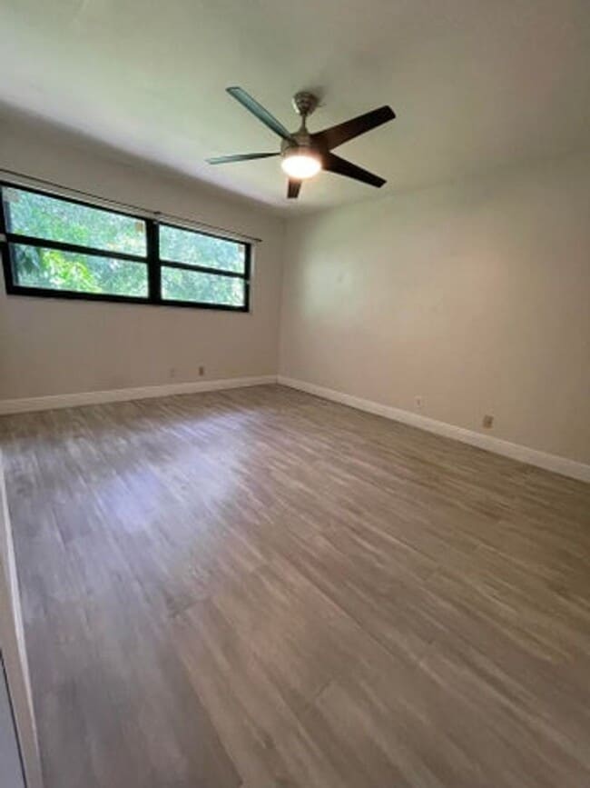 Building Photo - 3011 NW 48th Ave