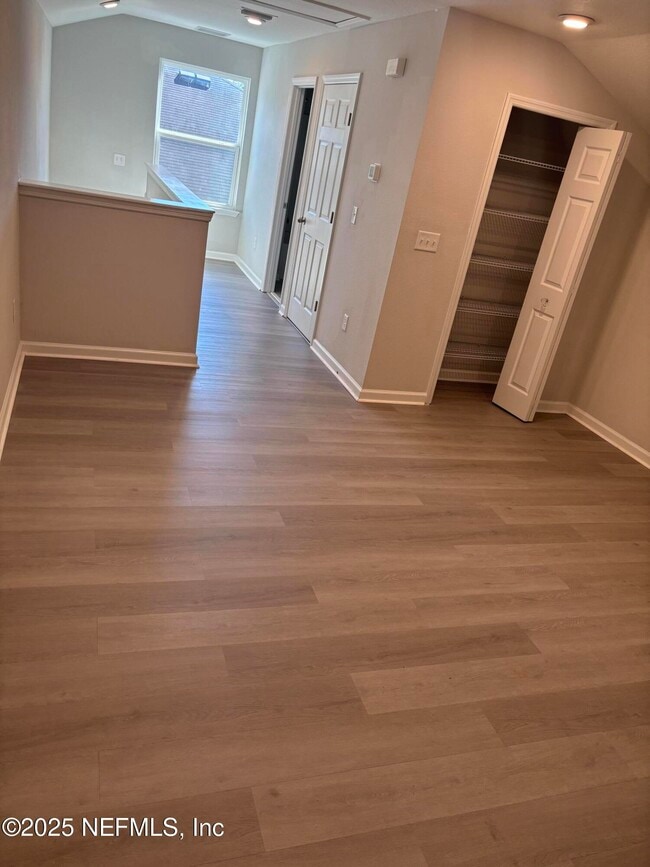 Building Photo - 12032 Bridgehampton Rd