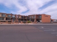 Building Photo - Centrally located long term rental