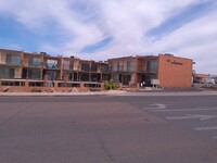 Building Photo - Centrally located long term rental