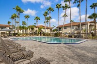 Building Photo - Furnished 1 Bed One Bath Easy access to sh...