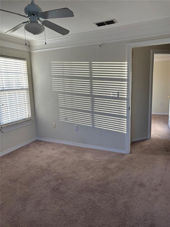 Building Photo - 5463 Vineland Rd