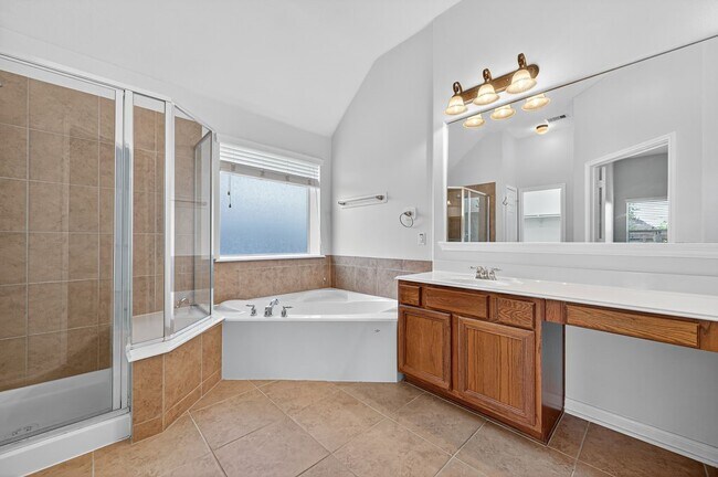 Primary Photo - 13430 Barons Lake Ln