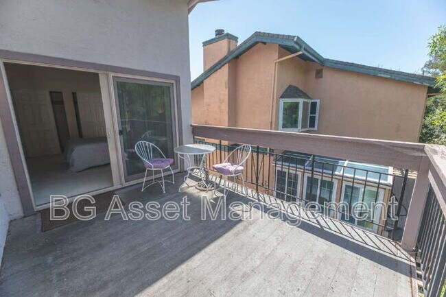 Building Photo - 1830 Weir Dr