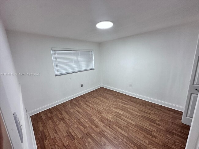 Building Photo - 2498 SW 17th Ave