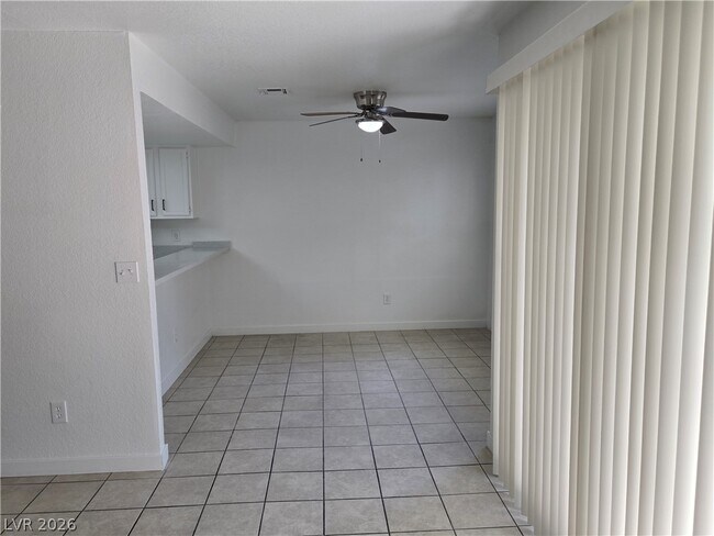 Building Photo - 6250 W Flamingo Rd